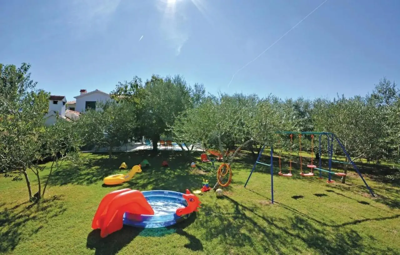 House Viki Villa Plano Holiday home