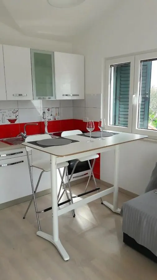 House Viki Villa Plano Holiday home